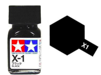 Farba olejna 80001 Enamel X-1 Black o pojemności 10 ml do stosowania na podłożach m.in. plastikowych, metalowych i drewnianych. Typ wykończenia serii farb oznaczonych X: błyszczący.